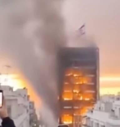 #BREAKING ইজরায়েলের সদর দপ্তরে ইরানের হামলার পরিষ্কার ছবি সামনে এসেছে #telaviv