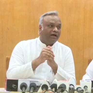 ಕಲಬುರಗಿ: ಮೋದಿಯವದು ಫೈನಲ್ ಮ್ಯಾಚ್ ನೋಡೊಕೆ ಹೋಗಿಲ್ಲವೆಂದ್ರೆ ಭಾರತ ಗೆಲ್ಲಬಹುದು: ನಗರದಲ್ಲಿ ಸಚಿವ ಪ್ರಿಯಾಂಕ್ ಖರ್ಗೆ