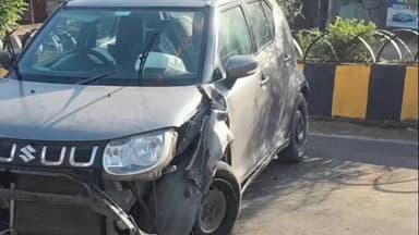 खरगौन: बिस्टान रोड पर टायर फटने से कार अनियंत्रित, एयरबैग खुलने से चालक की जान बची