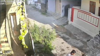 జగిత్యాల: పట్టణంలోని జైశ్రీరామ్ బియ్యం అని చెప్పి దొడ్డు బియ్యం అమ్మిన గుర్తు తెలియని వ్యక్తులు...