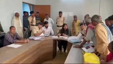 श्रीनगर: जमीन विवाद के निबटारे को लेकर अंचल कार्यालय में जनता दरबार लगा, सात मामलों का हुआ निष्पादन