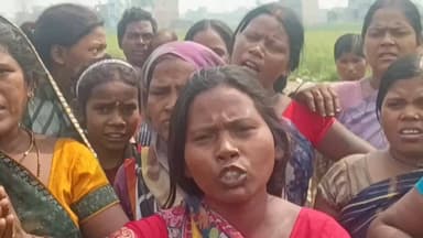 संपतचक: मनोहरपुर कछुआरा में महिलाएं नीतीश कुमार की वापसी की मांग लेकर सड़कों पर उतरीं, धरने की चेतावनी