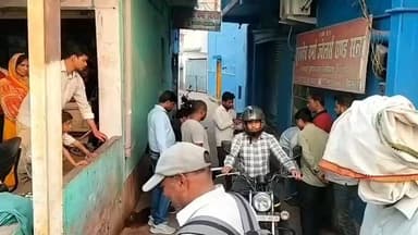सूरजगढ़: सूरजगढ़ा बाजार में एनएच 80 किनारे सरकारी जमीन की हो रही मापी, अतिक्रमण हटाने की तैयारी