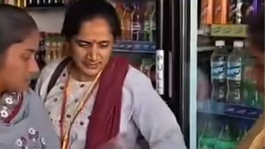 ಗಂಗಾವತಿ: ನಗರ ಸಭೆಯ ಅಧಿಕಾರಿಗಳಿಂದ ಅಂಗಡಿಗಳ ಮೇಲೆ ದಾಳಿ;ನಿಷೇಧಿತ ಪ್ಲಾಸ್ಟಿಕ್ ಮಾರಾಟ ವಶಕ್ಕೆ