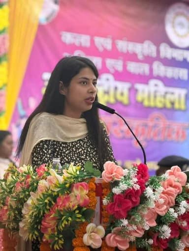 दिनांक 07 मार्च 2025 को समाहरणालय स्थित अनुग्रह नारायण नगर भवन में कला संस्कृति विभाग, बिहार सरकार एवं महिला एवं बाल विक...