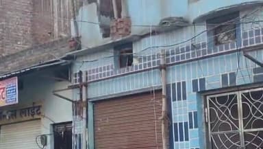 गंगधार: चौमहला में मकान निर्माण के दौरान नीचे गिरने से मजदूर की मौत