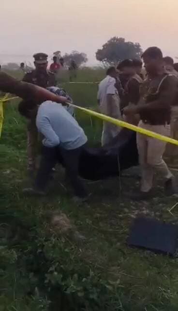 कौशाम्बी। रामपुर धमावा गांव में कलयुगी नाती ने बाबा कि की हत्या
प्रापर्टी को लेकर हुआ था विवाद जांच में जुटी पुलिस।