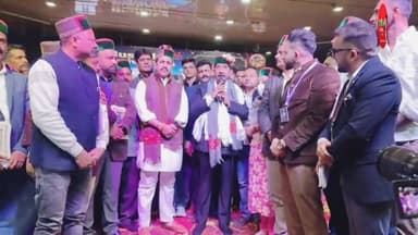 रामपुर बुशैहर में फाग मेले की तीसरी और अंतिम सांस्कृतिक संध्या में उपमुख्यमंत्री अग्निहोत्री ने संबोधित करते हुए कहा
#k...