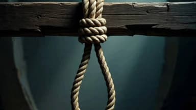 खरगापुर: वार्ड 15 में 50 वर्षीय महिला ने फांसी लगाकर दी जान, पुलिस जांच में जुटी