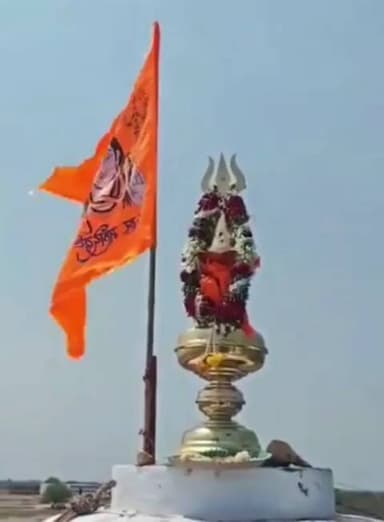 గద్వాల్: ఐజ మండల కేంద్రంలోని కాశి విశ్వేశ్వర ఆలయ కలశ ప్రతిష్ట కార్యక్రమం నిర్వహణ