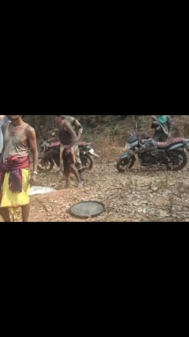 ରାତି ଅଧରେ ଗାଁ କୁ ଯାଇ ଗଞ୍ଜେଇ କାଡିବା ପୁଲିସ କୁ ପଡିଲା ମହଙ୍ଗା, ଗ୍ରାମରେ ଦିର୍ଘସମୟ ପୁଲିସ କୁ ଅଟକ ରଖିଲେ ଗ୍ରାମବାସୀ #BJDDigitalWing ...