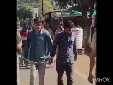 रायसेन: ईरान के समर्थकों का पुलिस ने निकाला जुलूस, न्यायालय में किया पेश