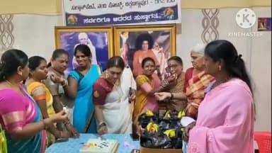 ಚಿಕ್ಕಬಳ್ಳಾಪುರ: ಮಹಿಳಾ ದಿನಾಚರಣೆ ಅಂಗವಾಗಿ ಜಿಲ್ಲಾ ಮಹಿಳಾ ಕಾಂಗ್ರೆಸ್ ಅಧ್ಯಕ್ಷೆ ಯಾಸ್ಮೀನ್ ತಾಜ್ ಅವರ ನೇತೃತ್ವದಲ್ಲಿ ವೃದ್ಧ ಆಶ್ರಮದಲ್ಲಿ ನಡೆಯಿತು