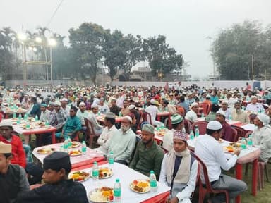 কমলাগাঁও সুজালী গ্রাম পঞ্চায়েতে বিশাল ইফতার মাহফিল, তৃণমূল অঞ্চল সভাপতি আব্দুল সাত্তারের আমন্ত্রণে শামিল হাজারো মানুষ
