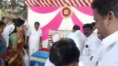 திருப்போரூர்: தாழம்பூர் பகுதியில் அதிமுக சார்பில் மகளிர் தின விழா கொண்டாடப்பட்டது