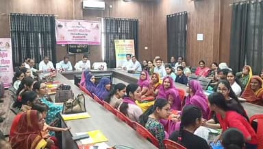 #अन्तर्राष्ट्रीय_महिला_दिवस
#महिलाओं_का_सम्मान_____
#डीग_____
#जिला कलक्टर एवं अतिरिक्त जिला कलक्टर ने मेधावी छात्राओं ए...