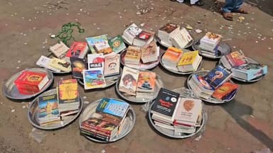 சிவகங்கை: சிவகங்கையில் நெகிழ்ச்சி: அக்கா மகளின் காதணி விழாவில் ‘சங்க இலக்கியங்கள்’ சீராக வழங்கப்பட்டன!