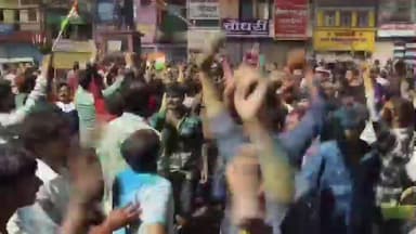 सागर नगर: टी20 क्रिकेट वर्ल्ड कप में भारत की ऐतिहासिक जीत, सागर में देर रात तक जश्न, तिरंगा लेकर सड़कों पर उतरे युवा