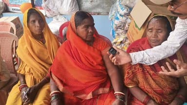 नौबतपुर में फ्री शिवर में लगाया गया होम्योपैथी क्लीनिक में