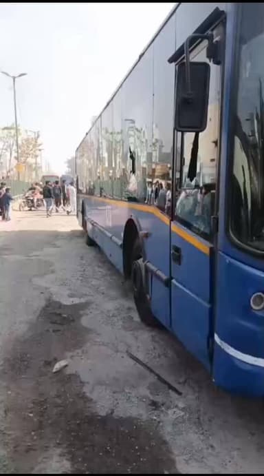 Nangloi
DTC बस ड्राइवर ने 3 से 4 लोगों ली जान