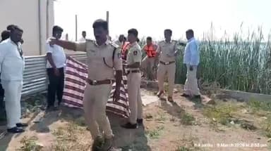 ಲಿಂಗಸೂರು: ಲಿಂಗಸುಗೂರು ಕಾರ್ಡ್ ಕೆರೆಯಲ್ಲಿ ಬಾಲಕನ ಶಭಾಪತ್ತೆ : ಕೊಲೆ ಮಾಡಿ ಬಿಸಾಡಲಾಗಿದೆ ಎನ್ನುತ್ತಿರುವ ಪೋಷಕರು