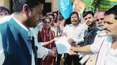 शाहनगर: शाहनगर कॉलेज में पानी, शिक्षक और साइंस की कमी, छात्रों ने तहसीलदार को सौंपा ज्ञापन