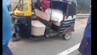 କୁଆଖିଆ ଥାନା ସିଙ୍ଗଡ଼ା ଛକରେ ଭାରସାମ୍ୟ ହରାଇ ଓଲଟି ପଡିଲା ଅଟୋ ଗାଡି, 4ଜଣ ଆହତ