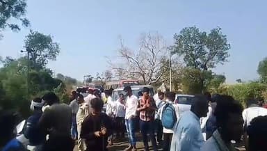 ಬೈಲಹೊಂಗಲ: ಕೆಂಗಾನೂರ ಗರ್ಜೂರ ರಸ್ತೆ ಬಳಿ ಭೀಕರ ರಸ್ತೆ ಅಪಘಾತ ಐದು ಜನರಿಗೆ ಗಾಯ