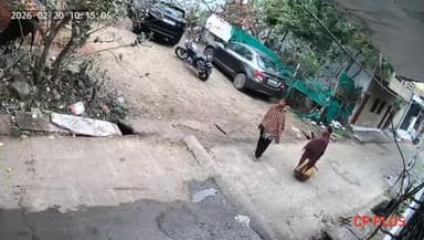 सागर नगर: सागर: भीख मांगने और कबाड़ बीनने की आड़ में बच्चा चोर महिलाएं शहर में सक्रिय, रहें सावधान!