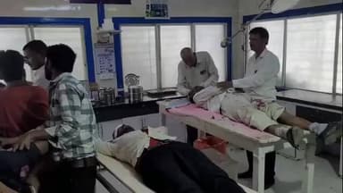 देवास नगर: ग्राम सियापुरा के पास सड़क हादसे में चार लोग घायल, राहगीरों ने पहुंचाया जिला अस्पताल