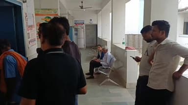 मशरक: स्टेशन रोड इलाके में पागल बंदर का आतंक, चार दर्जन लोगों को काटा, क्षेत्र में दहशत