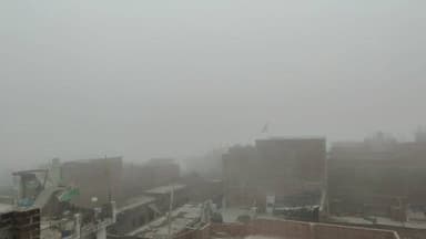 फर्रुखाबाद में मार्च के महीने में घना कोहरा छाया,जनवरी जैसा अहसास