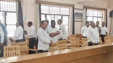 #हरदोई । संडीला तहसील के सभागार में होली मिलन का आयोजन जॉइंट मजिस्ट्रेट सुश्री नारायणी भाटिया एवं तहसीलदार अमित सिंह य...