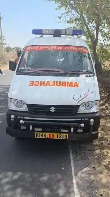 रतनगढ़: रतनगढ क्षैत्र में 23 वर्षीय युवती ने फांसी लगाकर की आत्महत्या, पुलिस ने शव का कराया पोस्टमार्टम,,#रतनगढ समाचार