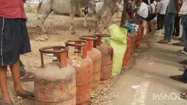 औरंगाबाद: औरंगाबाद में घरेलू गैस की किल्लत, लोग छह-छह घंटे लाइन में खड़े होते हैं, गैस की होम डिलीवरी हुई बंद