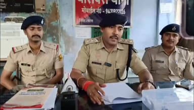 घोसवरी में पुलिस की बड़ी कार्रवाई: कुख्यात बबलू यादव का भाई देसी पिस्टल और 40 कारतूस के साथ गिरफ्तार।
#Mokama #bihar