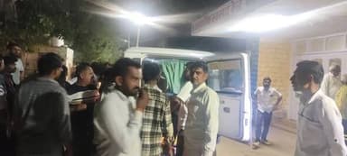 NH 125 सेखाला गांव में बाईक रात के समय बैल से जाकर टकराई, बाईक सवार दो घा*यल ,प्राथमिक उपचार के बाद जोधपुर रैफर