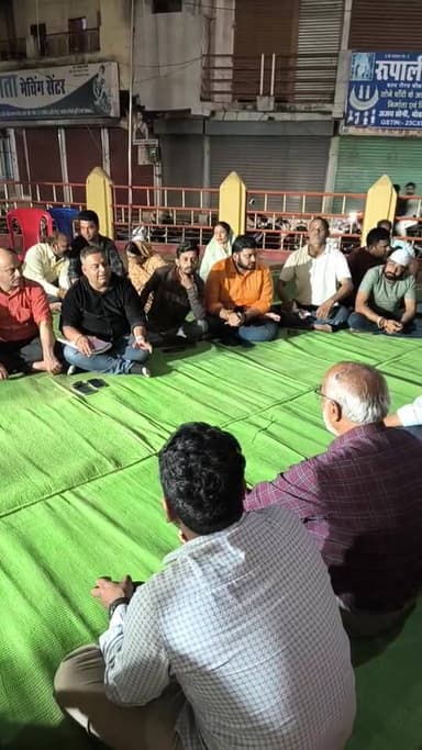 हनुमान जन्मोत्सव की विशाल वाहन रैली के लिए बैठक