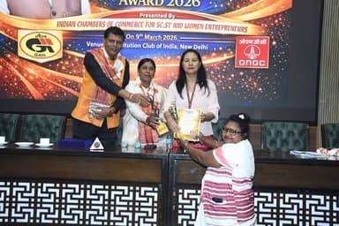 “विकसित भारत वीमेन अचीवर्स अवार्ड” से सम्मानित हुईं लोहरदगा की नूतन कच्छप 🌸
नई दिल्ली स्थित कॉन्स्टिट्यूशन क्लब ऑफ इंडिय...