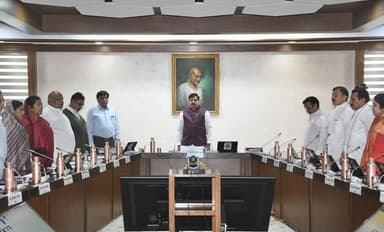 नवभारत न्यूज
मुख्यमंत्री डॉ.मोहन यादव की अध्यक्षता में मंत्री परिषद की बैठक मंत्रालय में