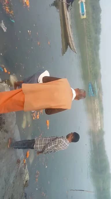 ग्राम बेहटा खुर्द मे एक लाख रुपए की बईमनी
के कारण उन दो व्यक्तियों ने गंगा नदी में कसम खाकर हुआ फैसला