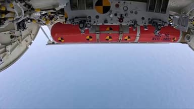 DRDO और भारतीय नौसेना ने गोवा तट के पास P8I विमान से स्वदेशी एयर ड्रॉपेबल कंटेनर के चार सफल इन-फ्लाइट रिलीज परीक्षण किए