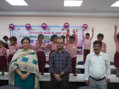 समाहरणालय सभागार में आंगनबाड़ी बच्चों के लिए पोशाक वितरण कार्यक्रम का आयोजन
आज दिनांक 11.03.2026 को समाहरणालय सभागार मे...