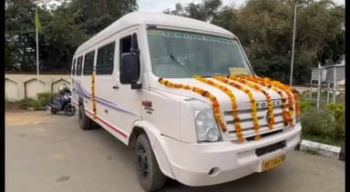 कांगड़ा: कांगड़ा एयरपोर्ट से धर्मशाला-मैकलोडगंज के लिए शुरू हुई सस्ती टेम्पो ट्रेवलर सेवा