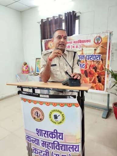 🔳शासकीय कन्या महाविद्यालय में छात्राओं को राष्ट्रीय सुरक्षा तथा साइबर सुरक्षा के प्रति किया गया जागरूक
🔳कटनी - छात्राओ...