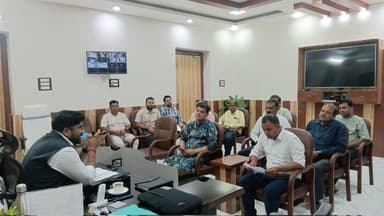 आमजन में रसोई गैस की आपूर्ति एवं उसके गलत भंडारण को लेकर उत्पन्न अफवाहों के मद्दे नजर आज डीएम निखिल धनराज निप्पाणीकर की ...