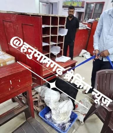 #Hanumangarh : हनुमानगढ़ में पासपोर्ट और पोस्ट ऑफिस को बम धमकी, बीडीएस, सीआईडी और पुलिस ने की जाँच
हनुमानगढ़। राजस्थान ...