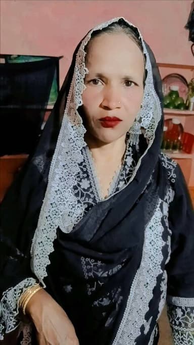 Anantpura kota
subaha 8 baje gobriya baavdi majduri karne gayi wapas nhi loti
mile to sampark kare
8561075590