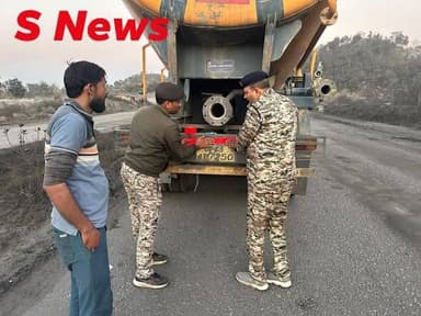 अवैध परिवहन व नियम तोड़ने वालों पर चला परिवहन विभाग का चाबुक,4लाख रुपए से अधिक की हुई राजस्व वसूली
----:----:----:----:-...