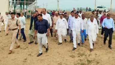 सर्वा में सभा निरीक्षण करते हुए जदयू विधायक डॉ कुमार पुष्पांजय, रणधीर कुमार सोनी, डीएम शेखर आनन्द,S.P बलिराम कुमार चौधरी...